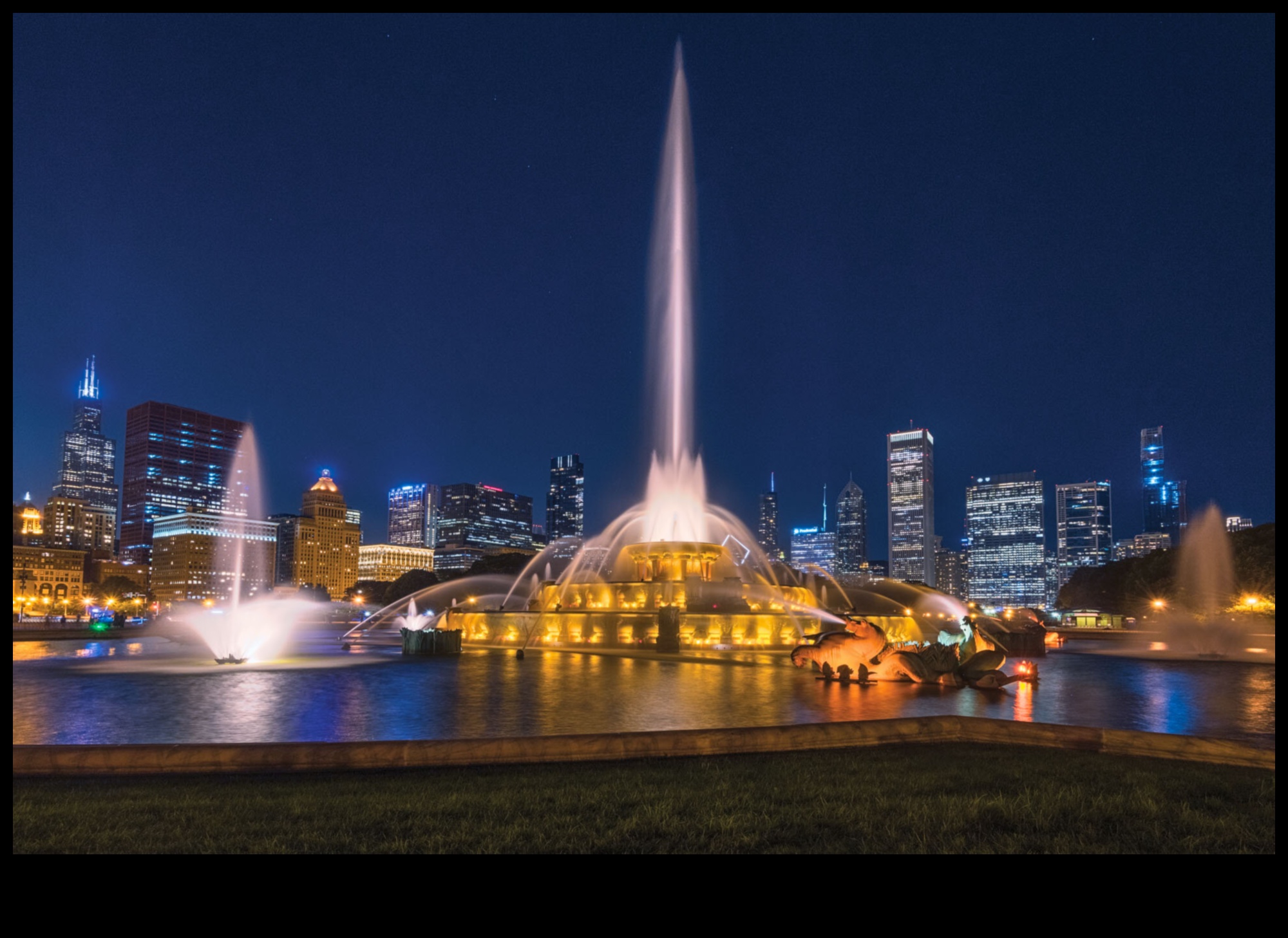 Izgaismotas pilsētas ainavas: Arhitektūras fotogrāfijas mākslas apguve