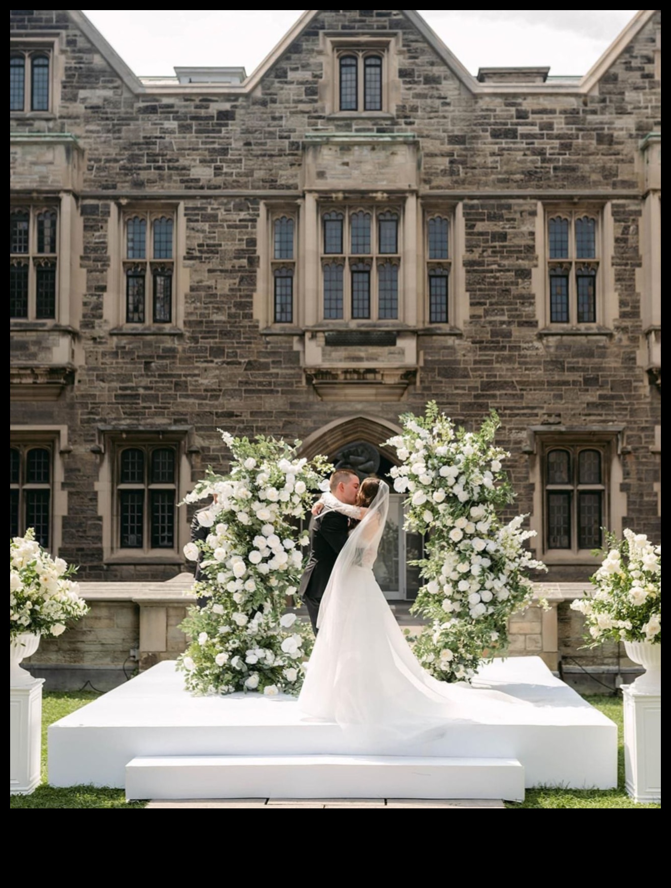 Apburtais sākums: izveidojiet perfektu kāzu ceremoniju