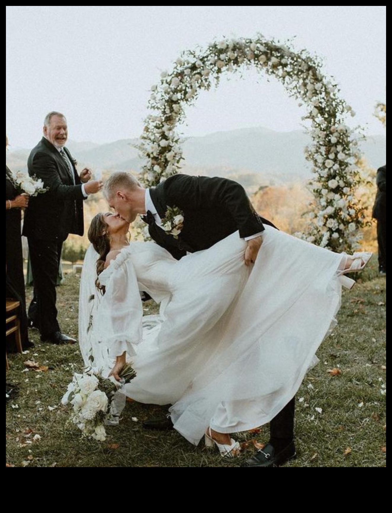 Apburtais sākums: izveidojiet perfektu kāzu ceremoniju