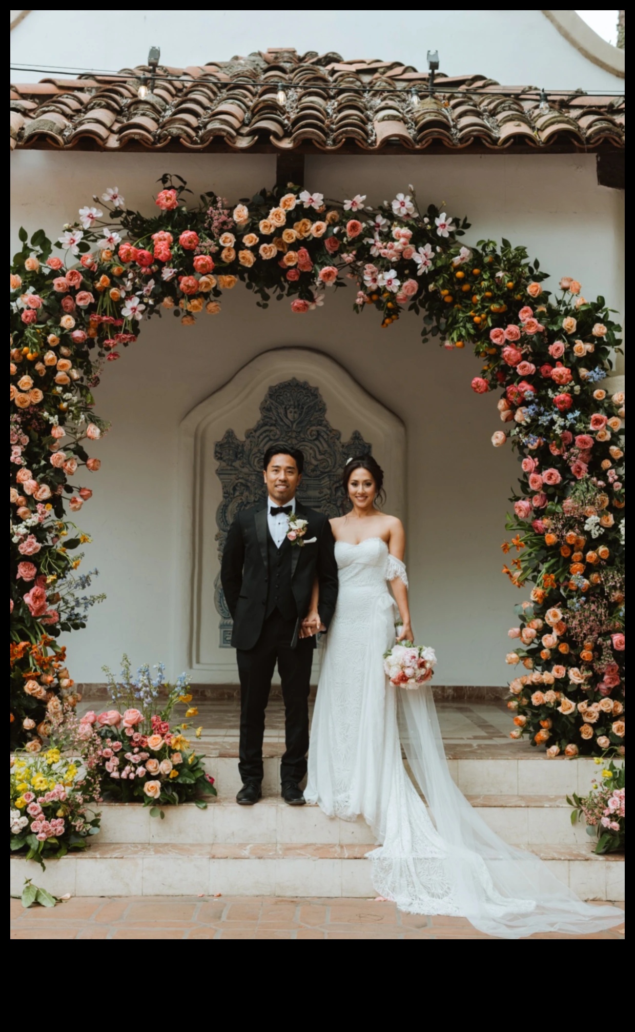 Episks mīlas stāsts: izveidojiet perfektu kāzu ceremoniju