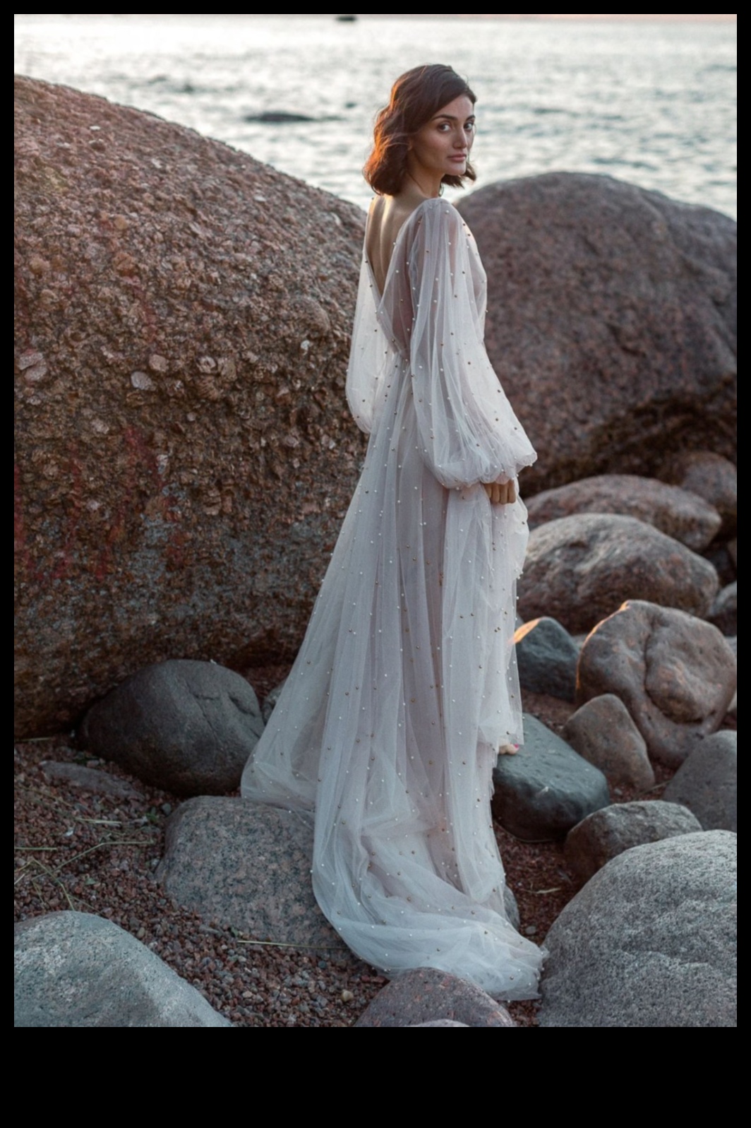 Ēterisks skaistums: līgavas tērpa ikonas