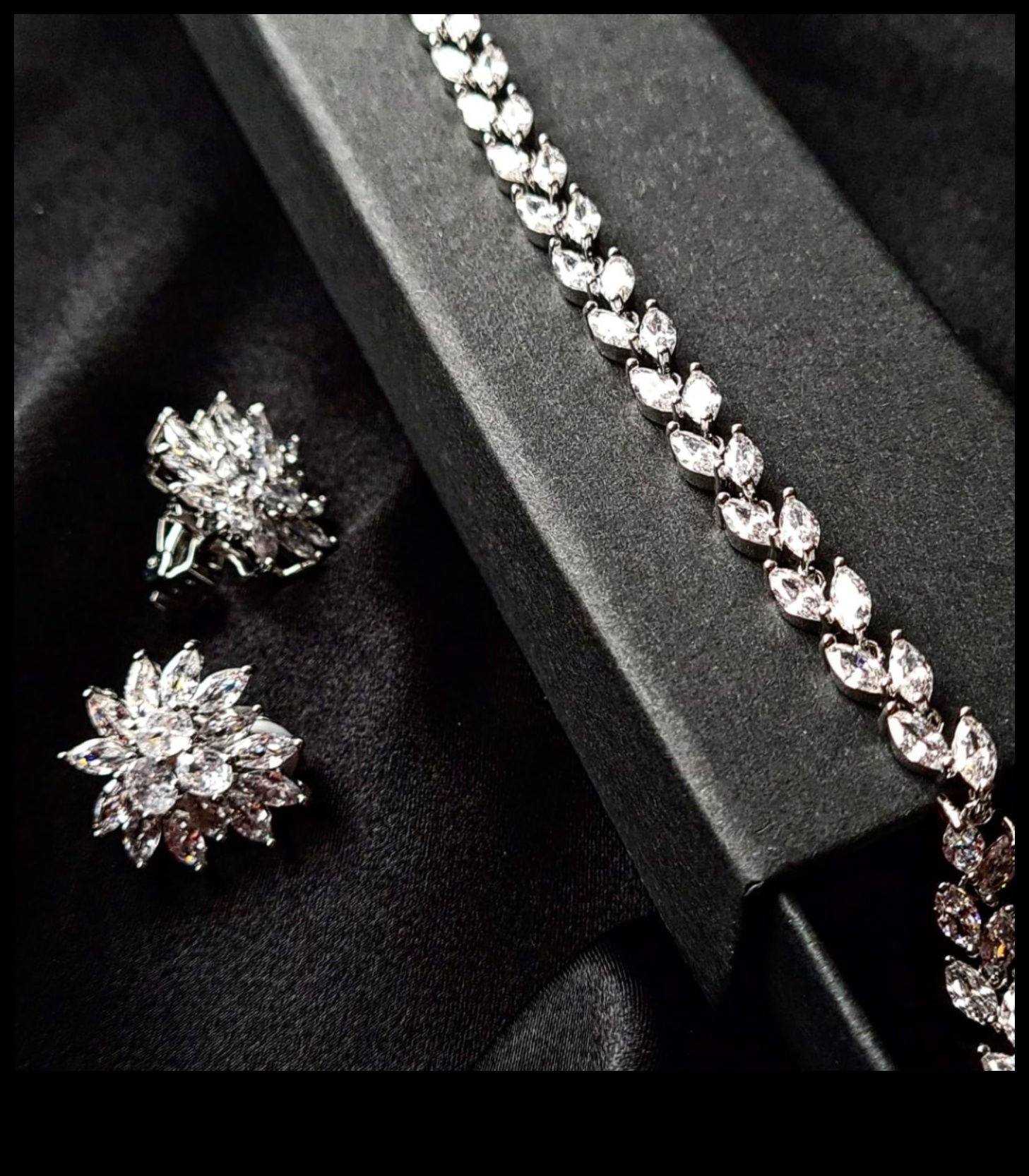 Izstaro pārliecību: rokassprādzes, kas liek pievērst uzmanību