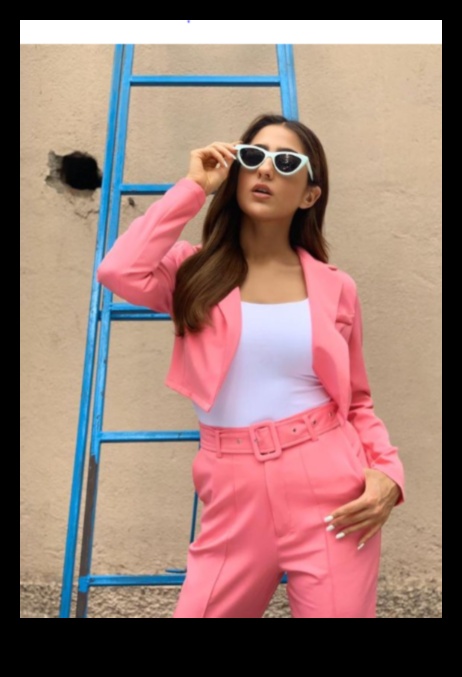 A-List Charm: slavenību tērpi bez piepūles krāšņumam