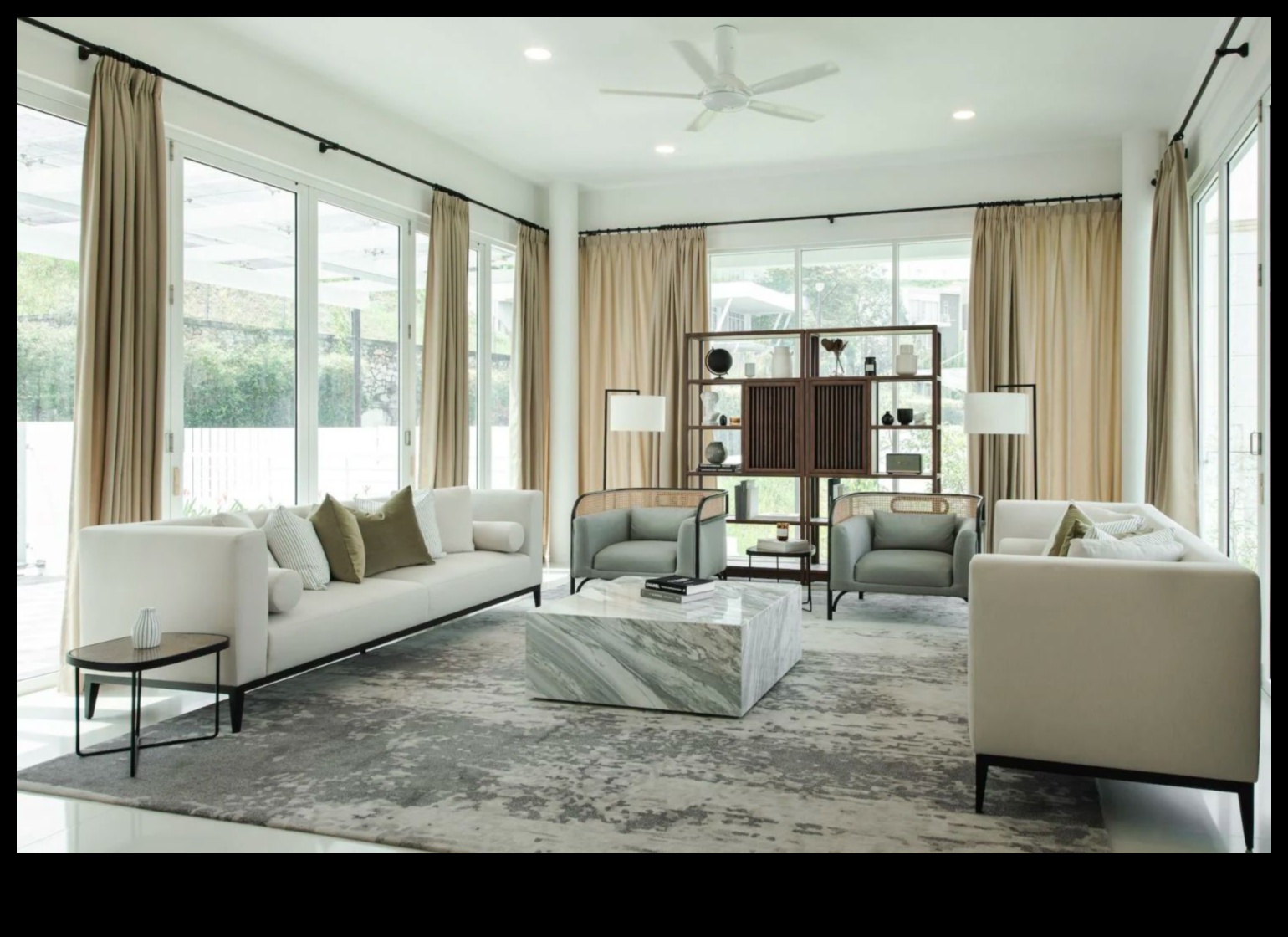 Gluds izsmalcinātība: minimālisma izvēļu spēks