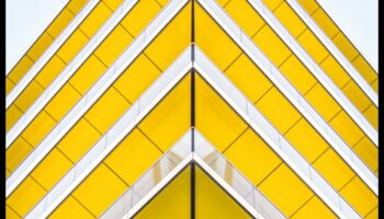 Abstraktās arhitektūras: tēlains dizains fotogrāfijā