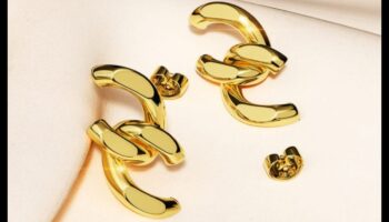 Apzeltīts glamūrs: paaugstiniet savu klātbūtni ar bagātīgu zeltu