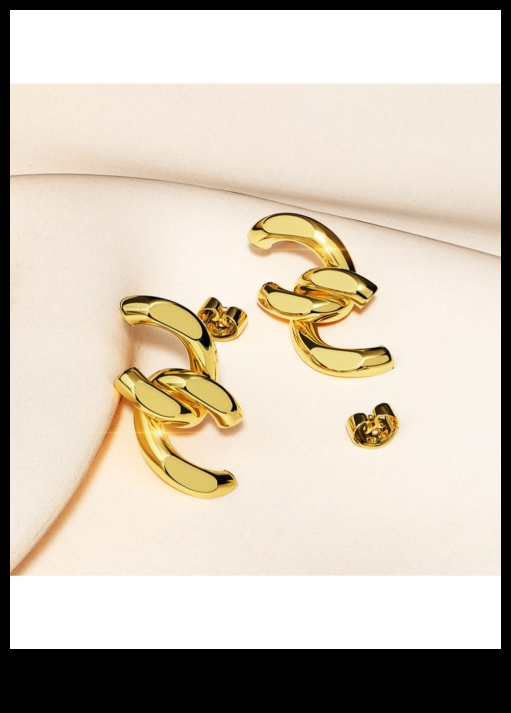 Apzeltīts glamūrs: paaugstiniet savu klātbūtni ar bagātīgu zeltu