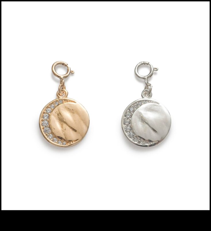 Debesu valdzinājums: savienojiet ar bagātīgu greznību