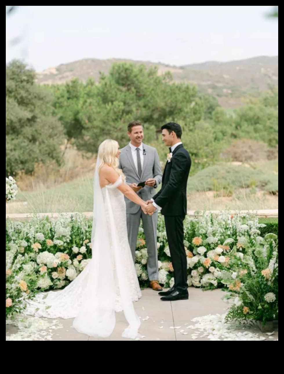 Apburtais sākums: izveidojiet perfektu kāzu ceremoniju