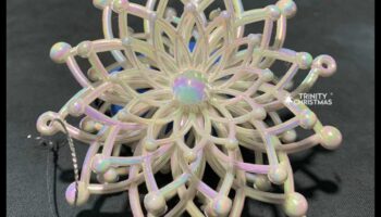 Mirdzošas pērles: izgaismojiet savu izskatu ar pērļu kaklasaiti